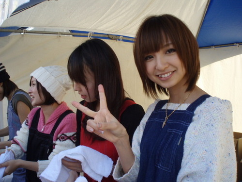 killerbeach:  randomreblog:  kirinfish:  AKB48 STAFF BLOG：夕陽を見ているか？購入者イベント東京＆大阪