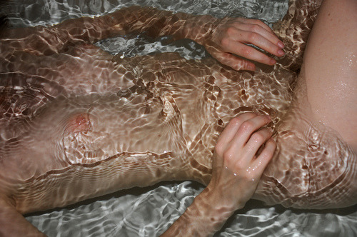 nudetoheaven:  (via thedeploy, dethjunkie)