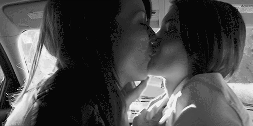 girlsrule-subsdrool:  Gasp for air all you want, my pet, but I could just keep devouring