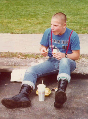 thesolation:  skinhead black flag