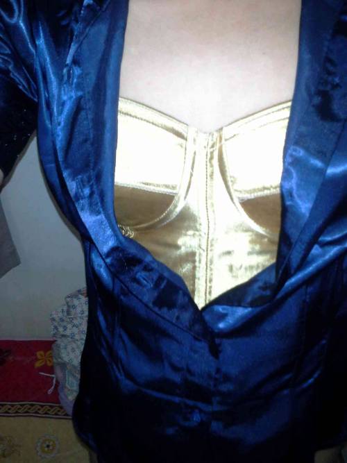 Im with gold corset and satin blouse , feeling horny 