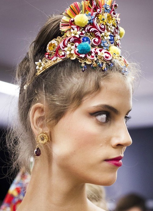 Dolce and Gabbana accessories have never looked so good.