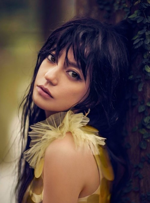 literallyadramaqueen:Vicki Zhaolooking like a gypsy queen for FASHION WEEKLY (China) April 2015 *i’m