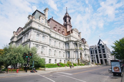 city hall @ place jacques-cartier || montreal, canada