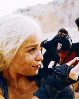fassyy:Game Of Thrones Meme | Five Female Characters Through The 3 Seasons [2/5]Daenerys Targaryen