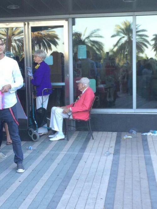 iheartladygaga:  This couple has ARTPOP zone tickets and they are going to meet Gaga omg