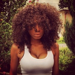 shesbombb:  Instagram: Shessbombb 