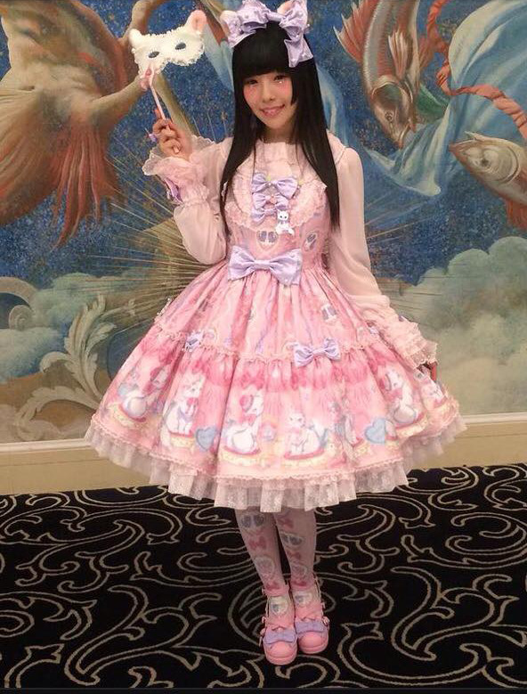thehijabilolita:  cute-hime:  New AP cat print shown during the Dreamy Princess Carnival