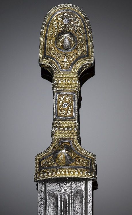 art-of-swords:Kindjal DaggerDated: 20th CenturyCulture: GeorgianMeasurements: Blade: 13 1/8” length.