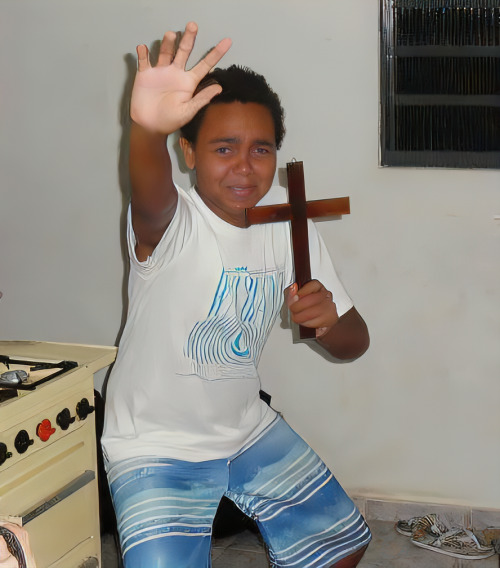 Being A Checo Fan And Going Through His Tag Be Like