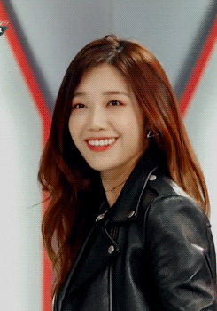 eunji's smile could grow flowers