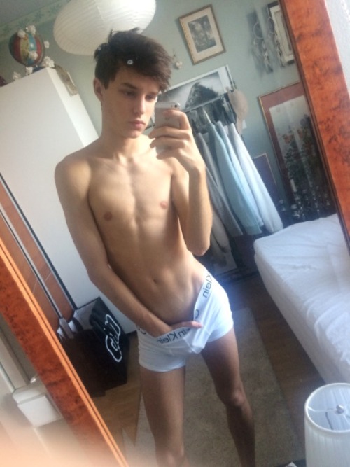https://horniboisteenbois.tumblr.com/post/168781844590
