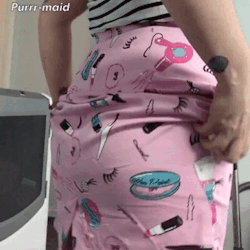 bmoreprincess: nefariouskinks:   purrr-maid:   Hey Daddy, is this skirt business appropriate?   @nefariouskinks  (Please keep caption 💅🏻💕💄)   Appropriate for any business i will have with you   I NEED that skirt!!! 😍😍 