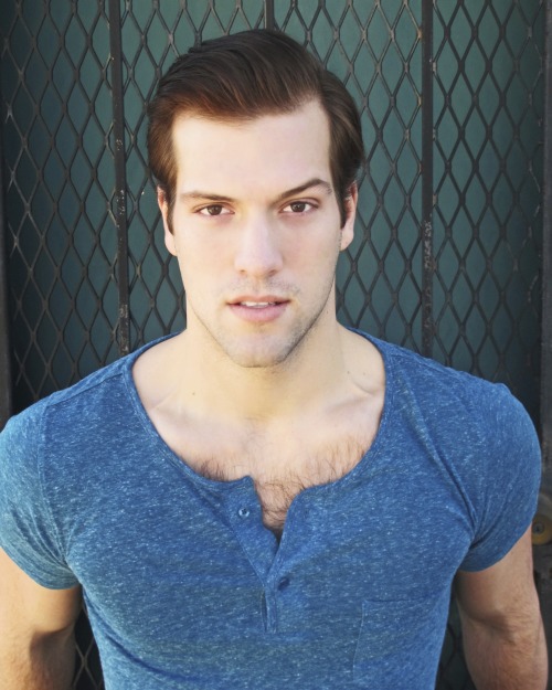 taytaymore:  gimmemytony:  new headshots :)  You are too beautiful 