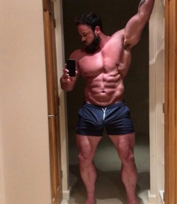 myfavoritemusclemen:Sean Frederick Parker