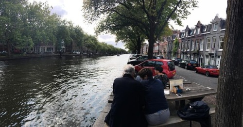 Lunch by the canal? Don’t mind if I do! #eatlocal #lovewhereyoulive #amsterdam #amsterdamcity #amste