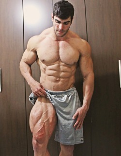 worldbodybuilders:  Felipe Mattos.