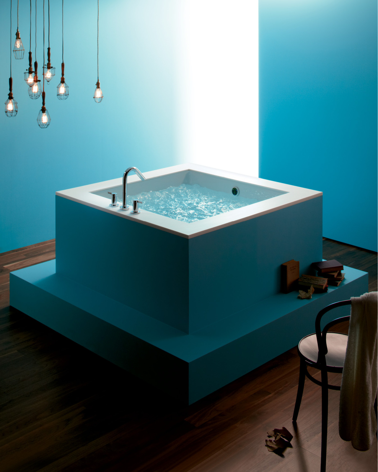 kohler:  Underscore BubbleMassage bath Caressing bubbles and a thoroughly modern