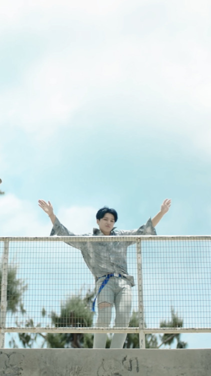 Ateez Waves Individual Lockscreens/Wallpapers [Part 2] Note: If you were to repost please put credit