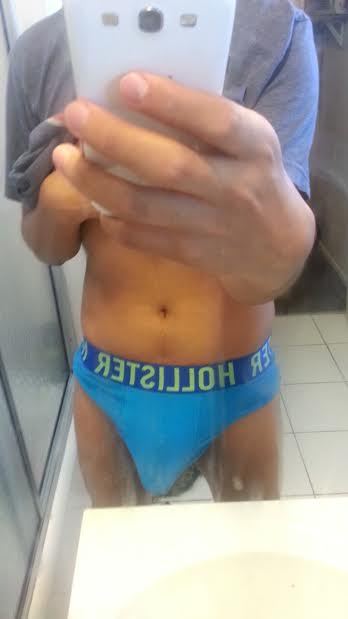 betomartinez:  Thanks D for sending more phtos.  Keep them cumming!  Hit him up