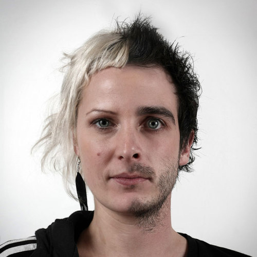 josephdenne:  You look just like your father: split face portraits of family members Ulric Collette is a photographer from Quebec. He studied art and graphic design at school and currently works as an art director for Collette, an advertising studio in