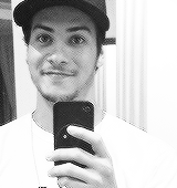 amargurandinho:  Happy Birthday Arthur Aguiar! 