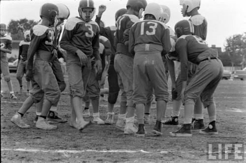 Elementary school football game in Texas(Joseph Scherschel. n.d.)