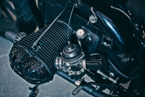 itsbrucemclaren:  ///  Black Dot Mark One – A BMW R80 RT Custom By Blitz Motorcycles   ///—-   the 1984 BMW R80 RT    – By silodrome.com —