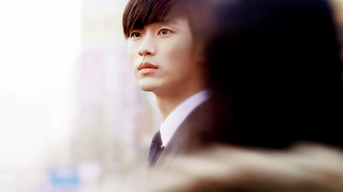 :   If by chance it wasn’t a dream, before I leave, I want to meet her again. 