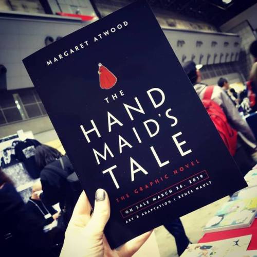  A special preview booklet of The Handmaid’s Tale graphic novel! Exclusively available at Kaig