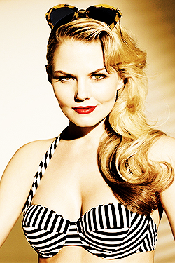 emmafoundtallahassee:  Attractive People Meme || [1/5] blondes  ➳ Jennifer Morrison