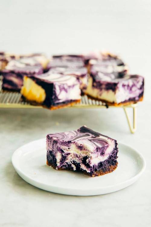 fullcravings:  Creamy And Colorful Ube Cheesecake