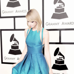 tayliswift:Taylor Swift at the Grammys 2015