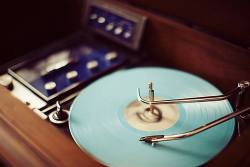 coffeestainedheart:  There is nothing like the sound of music coming from a record player. 