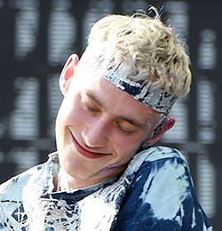 yearsblog:  Look at his face :)