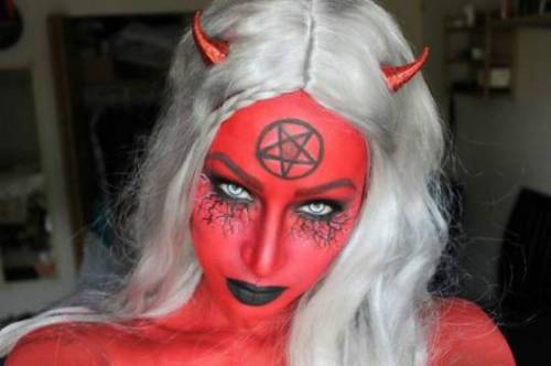 safersatanas: QUE OS JODAN,,,,,,AVE SATANASCAGO EN DIOS When satan is done molding me into his toy i