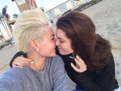 team lesbian love