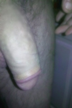 studsnpuds:me, semi-hard, with foreskin retracted