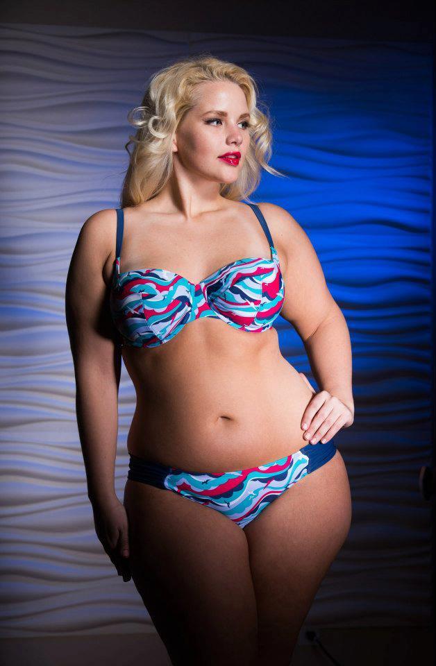 killerkurves:  Elly Mayday [follow and see more like this] - Certified #KillerKurves
