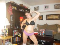 biggurllvr:  bra and panties posing Sexy submission