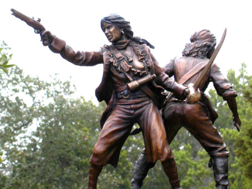 ccoastal:  hanars:  luckykrys:  thecreach:  luckykrys:  “Anne Bonny and Mary Read were pirates, as renowned for their ruthlessness as for their gender, and during their short careers challenged the sailors’ adage that a woman’s presence on shipboard