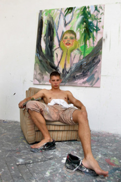 ofmiceandmenessay: Ph.   Michal Hustaty  - Artist Andrej Dúbravský