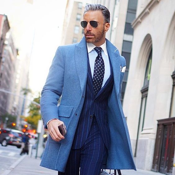 Light(ish) blue overcoat is something I have... - Everybody loves Suits