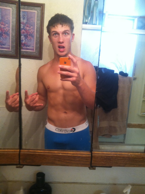 wefvcked:  I fuckin love these undies! 