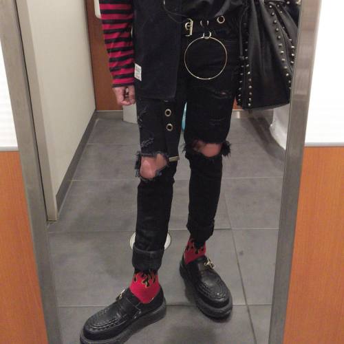 motoshige-kanaixxx: またカバンのベルトブチ切れたしなんだコイツ笑 #ootd#instafashion#instagood#instadaily#instalike#dailylo