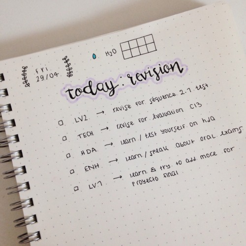 studyrvclaw:  13.100 // 29.04 today i’m going to try revising for the tests i’ve been pu