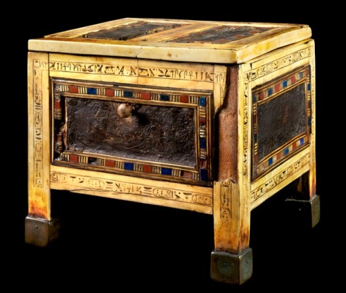 Casket of Ramesses IXThe box was found in 1881 in the Cachette at Deir el-Bahari. It is made of fine