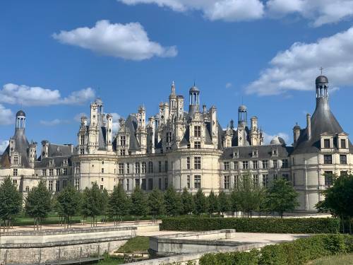 (via [OC] Château Chambord - France : ArchitecturalRevival)