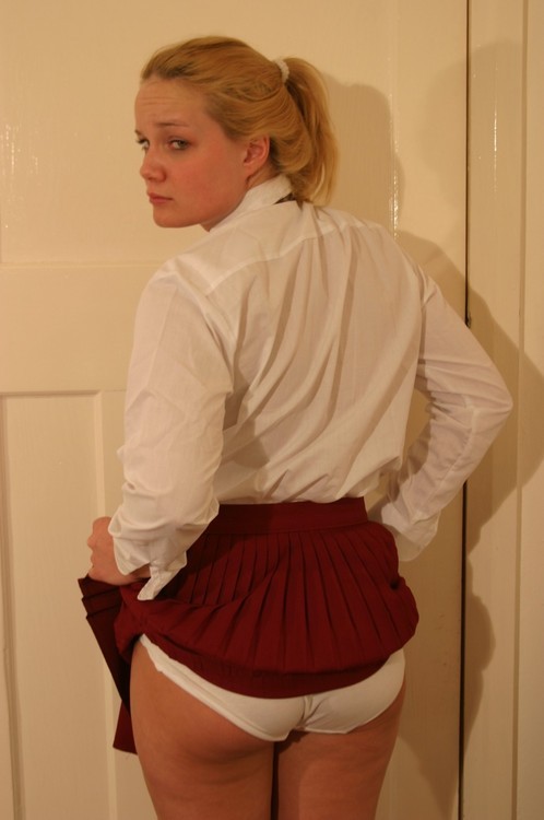 skelping-daddy: inwhiteknickers:Now pull them down please. And you can wipe that look off your face 