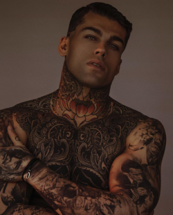 asifthisisme:  Stephen James photographed